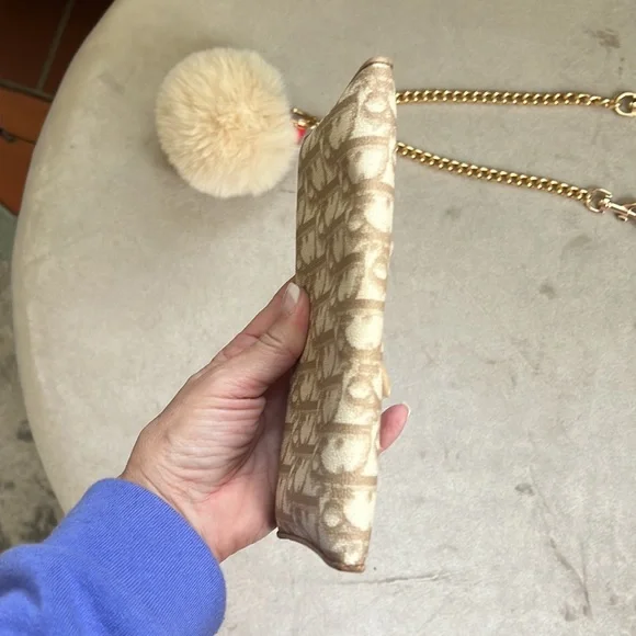 TRADED! VTG Christian Dior Tan Y2K 90s Bow Trotter WOC Clutch Wallet Pearl Chain - Picture 14 of 15